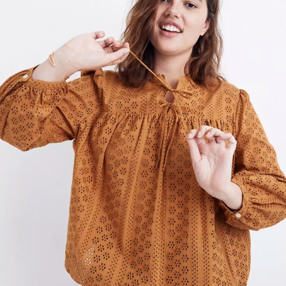 Eyelet Double-Tie Peasant Top Sz Large